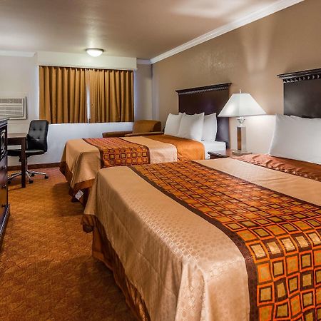 ชัวร์สเตย์ พลัส โฮเต็ล บาย เบสต์ เวสเทิร์น ลอมพ็อก Hotel Lompoc ภายนอก รูปภาพ